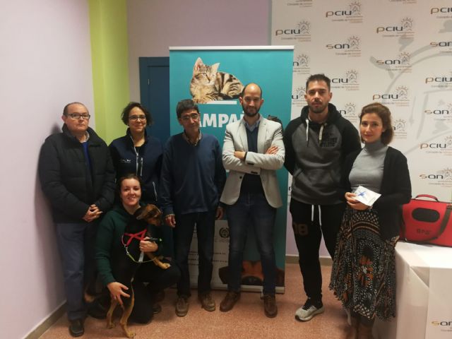 La concejalía de Sanidad acerca a las pedanías de Lorca la campaña de chipado gratuito