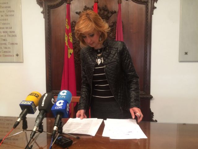 Policía Local establece normas especiales de circulación para el sábado de 8 a 15 horas con motivo del desmontaje de una grúa en la calle Álamo