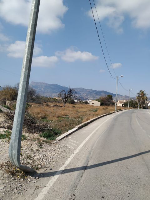 IU pide que se incremente la seguridad vial en el camino de la Cruz