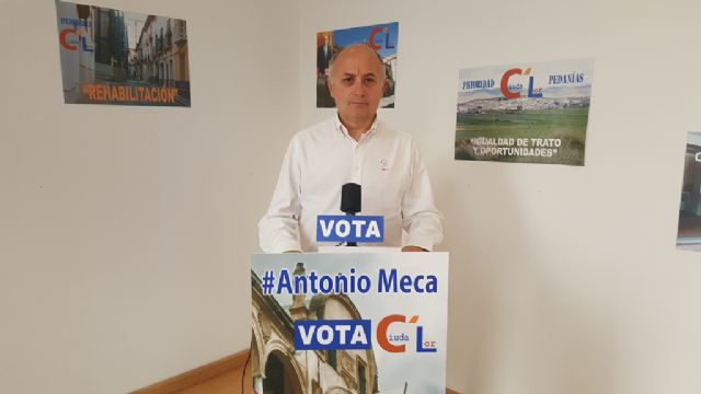 Antonio Meca incluye en el programa electoral de Ciudalor el control de la inmigración irregular, con sensibilidad pero sin complejos