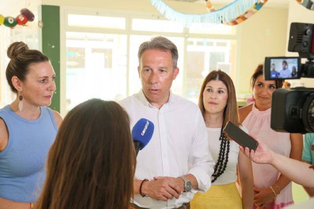 Comienzan las obras de mejora del Centro de Atención a la Infancia de Cazalla, que han supuesto una inversión municipal de casi 35.000 euros