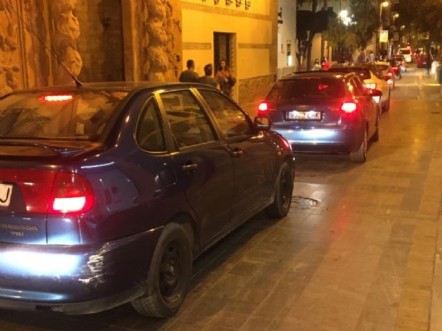 La nula planificación del gobierno socialista convierte Lorca en una ratonera para el tráfico: se tarda menos en ir a Murcia que en cruzar el centro de la ciudad