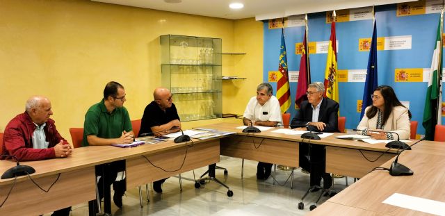 IU de Lorca se reúne con el Presidente y la Comisaria de Aguas de la CHS