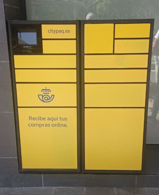 Correos pone en funcionamiento un nuevo punto de recogida de paquetería en Lorca