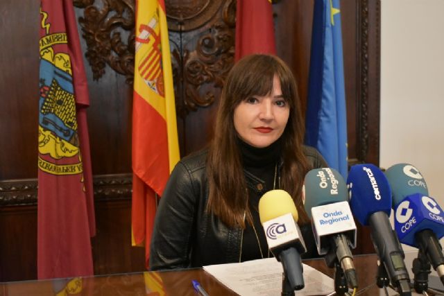 El PSOE traslada a la Asamblea Regional la necesidad de contratar un refuerzo diario para el Servicio de Urgencias de Sutullena