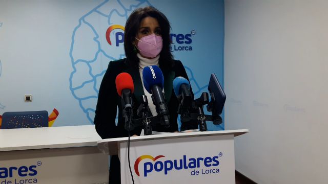 Las medidas del actual alcalde son un pobre refrito para vender la propaganda de Pedro Sánchez en vez de exigirle que permita el confinamiento domiciliario