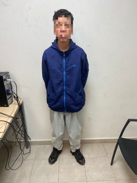 La Policía Local esclarece el robo registrado en un establecimiento hostelero y detiene a sus presuntos autores