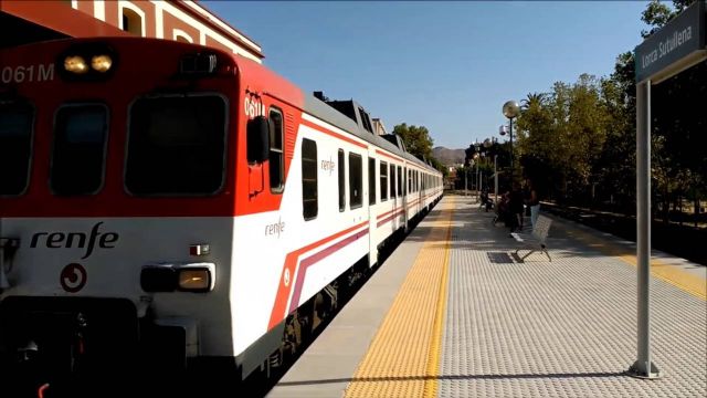 El PSOE denuncia los continuos retrasos en los trenes de Cercanías y reclama un calendario de actuaciones para la modernización integral de la línea Murcia-Lorca-Águilas