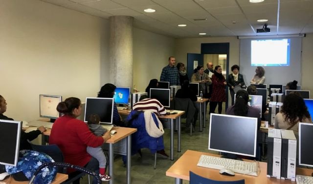 El Plan de Desarrollo Gitano beneficia en Lorca a 105 participantes