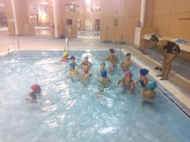 37 personas disfrutan del deporte popular en medio acuático en los Juegos Deportivos del Guadalentín