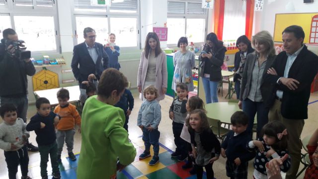 Fulgencio Gil: 'la lucha contra el sedentarismo y la obesidad infantil nos incumbe a todos; educar en buenos hábitos es la mejor inversión en salud que podemos hacer'