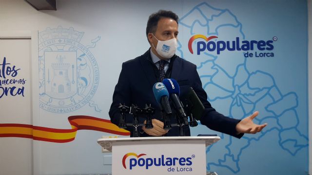 Fulgencio Gil rechaza la decisión unilateral del alcalde del PSOE de ubicar una mezquita a tres metros de la puerta de un colegio en el barrio de San Cristóbal