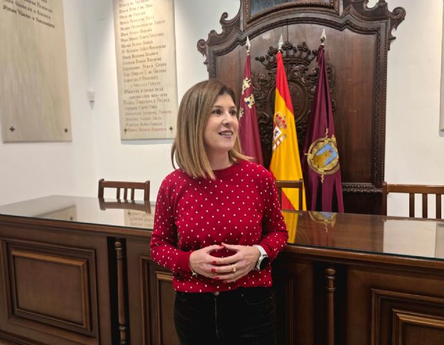 Rosa Medina:  'la regularización masiva aprobada por el Gobierno es una irresponsabilidad histórica que se ha impuesto sin debate, contra el interés de los espa&ntilde;oles y ajena a la realidad de los municipios'
