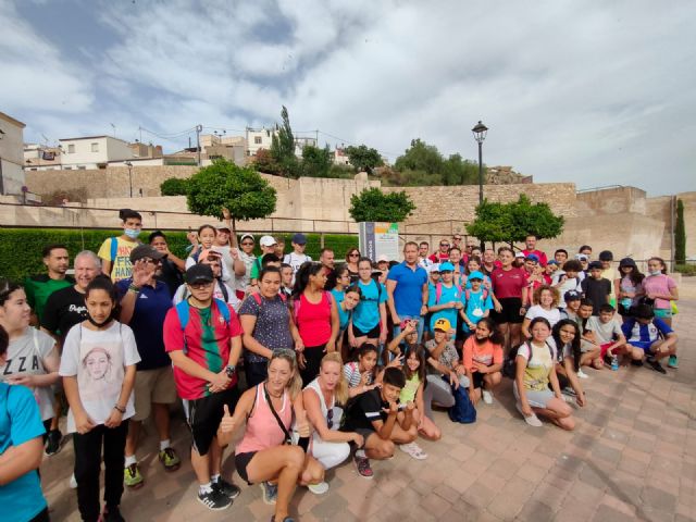 Lorca se suma al reto escolar de lograr los 10.000 pasos saludables señalizando una ruta dentro del programa 'Escuelas activas'