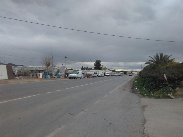 El PSOE pide pasos de peatones en la Carretera de Pulpí para evitar atropellos en los Mercadillos de Purias