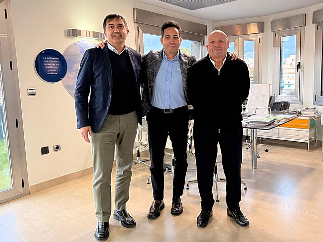 Ruiz Re compra una de las principales carteras del Ramo Decesos