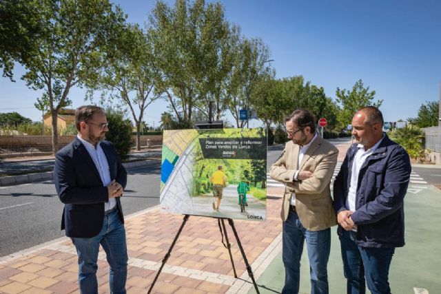 Diego José Mateos presenta un Plan para ampliar y reformar las zonas verdes de la ciudad que 'mejorarán la calidad de vida de los vecinos'