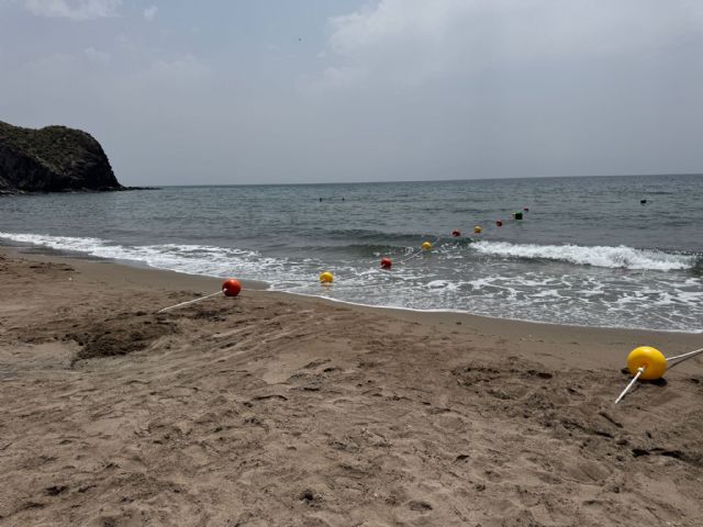 El Gobierno de Lorca lleva a cabo la puesta a punto de las playas de Calnegre de cara al inicio de la temporada estival