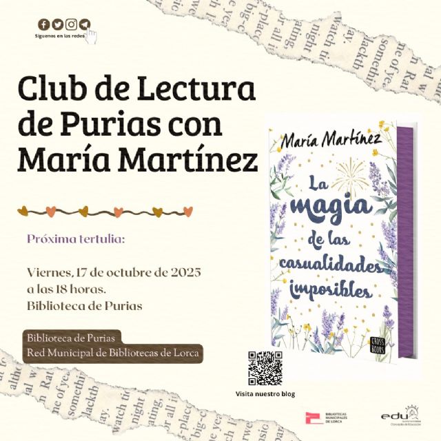 La escritora lorquina María Martínez protagoniza una tertulia con lectores para comentar su último libro 'La magia de las casualidades imposibles'