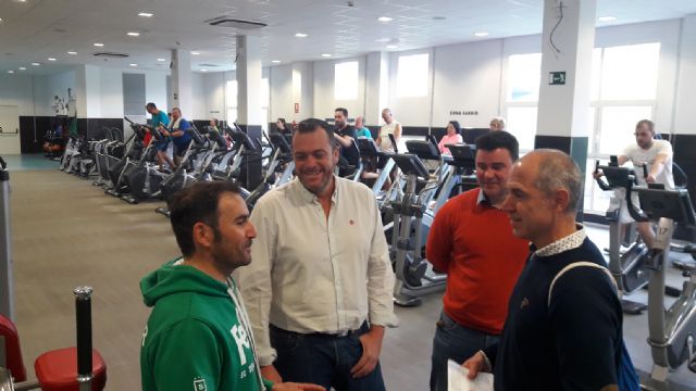 El Ayuntamiento mejora los horarios y precios del Complejo Deportivo Felipe VI