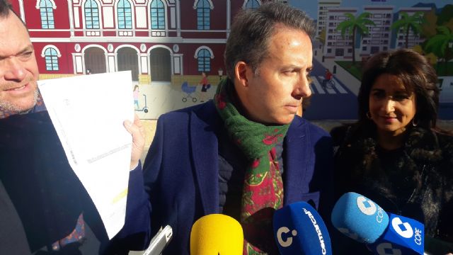 Los lorquinos pagan 9.000 € en alquileres por cada mes que el actual alcalde bloquea el proyecto para el aprovechamiento social de la antigua comisaría