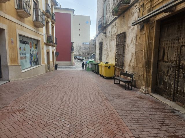 El PSOE de Lorca propone un plan estratégico para agrupar contenedores en solares y mejorar la imagen de la ciudad