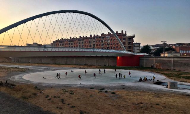 IU cuestiona que el gobierno local concentre la final del Mundial en la plaza de toros y dé la espalda a la hostelería
