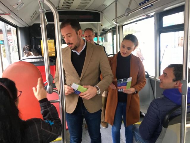 La imagen corporativa de la empresa municipal Limusa ya es visible en los autobuses urbanos