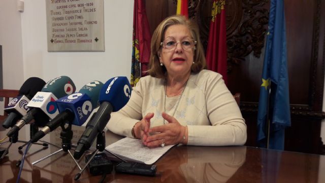 El Ayuntamiento realiza una nueva actuación en un inmueble situado en la calle Julián Mateos Marín, junto al colegio Ana Caicedo, que presentaba riesgos contra la vía pública