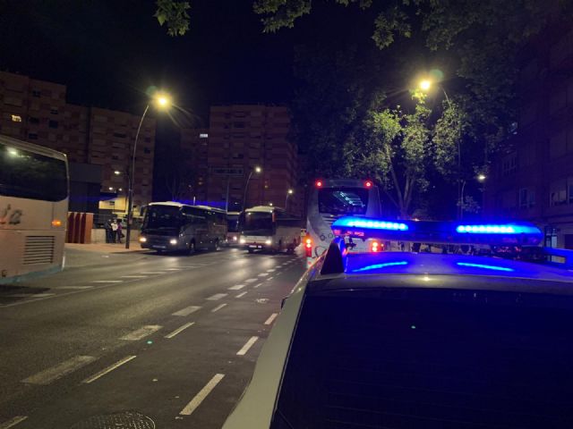 El Ayuntamiento de Lorca insistirá en la vigilancia para el uso obligatorio de mascarillas en el transporte colectivo