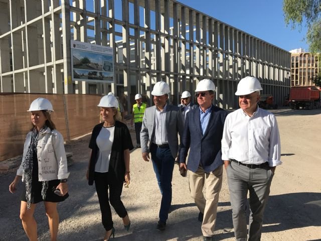 Las obras de los institutos Ibáñez Martín y Ros Giner de Lorca avanzan según lo previsto