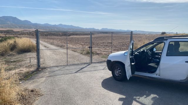 IU recoge las quejas de excursionistas, senderistas, colectivos ciclistas, pastores, vecinos, etc.