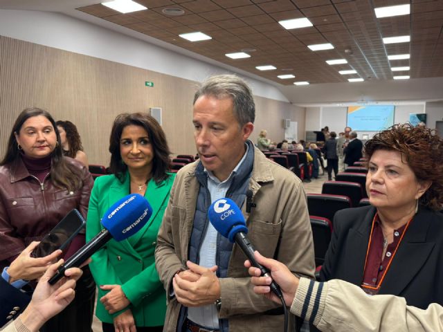 Cerca de 200 mayores del municipio se dan cita en la Jornada informativa sobre el proyecto 'Tecno Mayores en Lorca y sus pedanías'