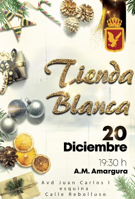 Tambores y cornetas para inaugurar la Tienda Blanca