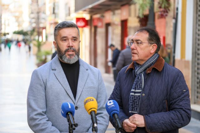 Lorca se prepara para celebrar la Feria del Libro, que tendrá lugar del 5 al 8 de marzo en la calle Corredera
