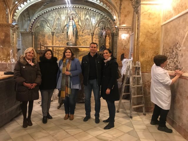 14 alumnos de los talleres de empleo de la Concejalía de Desarrollo Local rehabilitarán la Capilla de la Virgen Milagrosa, ubicada en el Colegio San Francisco de Asís