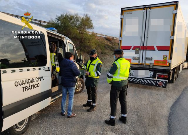 Investigan al conductor de un camión que sextuplicaba la tasa máxima de alcohol