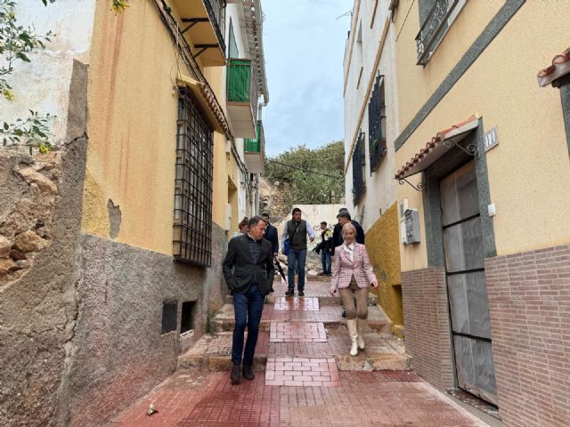 Arranca la renaturalización del Cabezo de las Palas para convertirlo en un mirador privilegiado sobre el casco antiguo