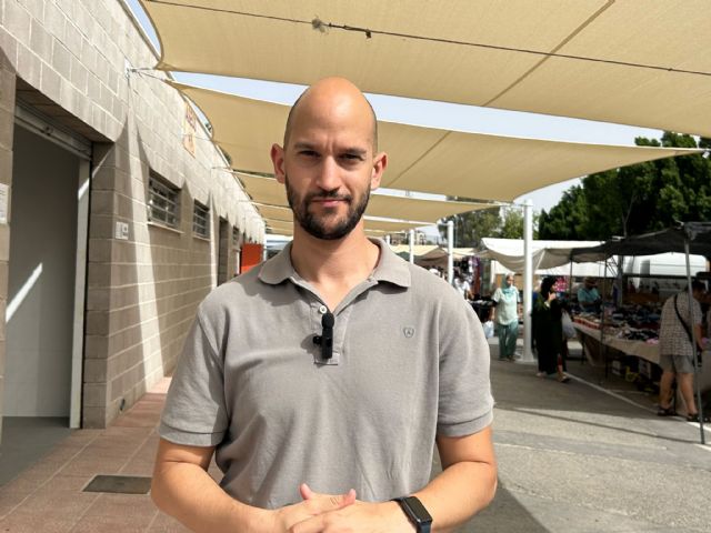 Fulgencio Gil y su equipo de concejales siguen despreciando las necesidades reales de los vendedores del mercado semanal de Lorca