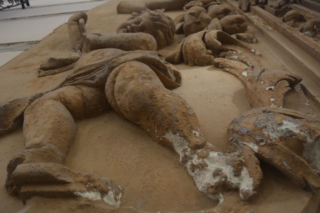 IU-V pide explicaciones sobre la fachada del Palacio de Guevara