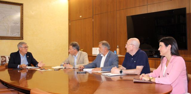 El presidente de la CHS recibe al alcalde de Lorca