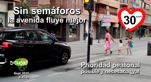 LorcaBiciudad hace balance de semáforos intermitentes en la avenida tras 80 días