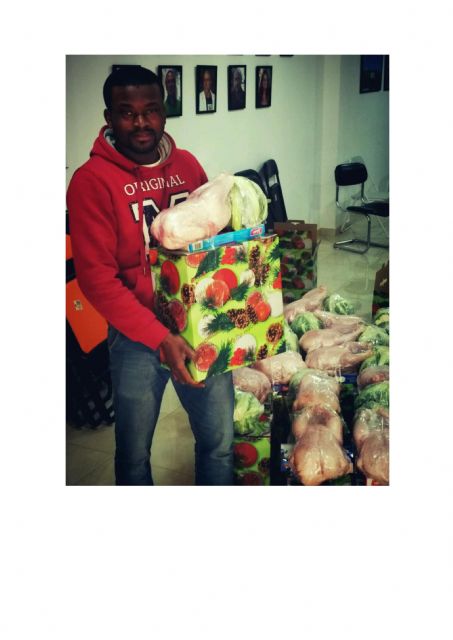 El Colectivo Solidario de Lorca repartirá a domicilio durante la mañana del día de Nochevieja cestas de comida a familias necesitadas