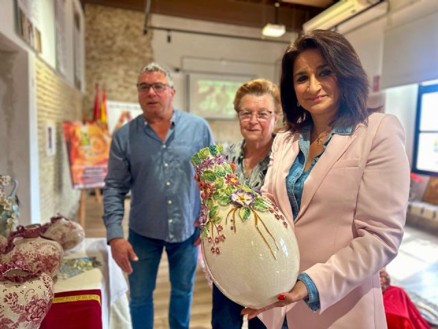 La célebre ceramista Rosa María Playá presenta sus “Nuevos Diseños”