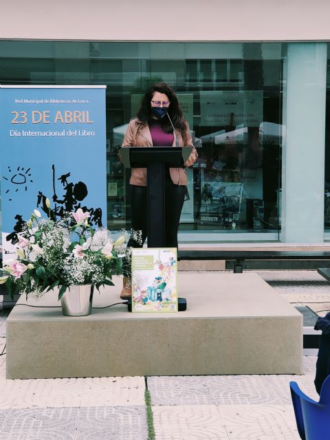 El Ayuntamiento de Lorca conmemora el 400 aniversario del nacimiento del escritor y poeta francés Jean de La Fontaine con una lectura colectiva de sus fábulas más conocidas