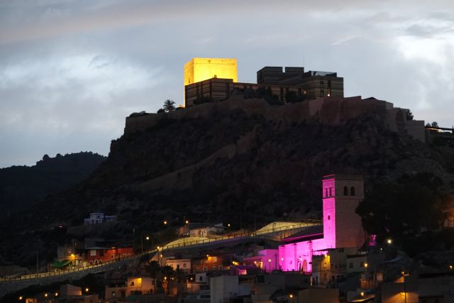 Con viviendas dañadas por las obras del vial de los barrios altos