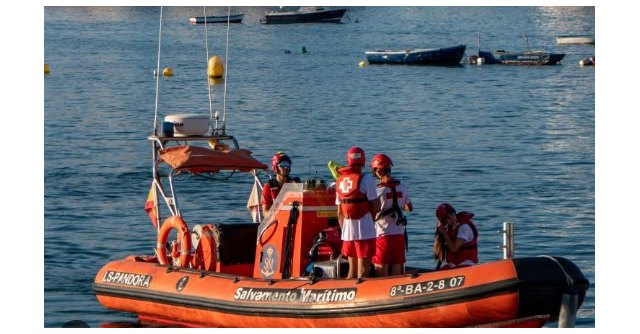 Fallece un hombre de 60 años mientras buceaba en Puntas de Calnegre