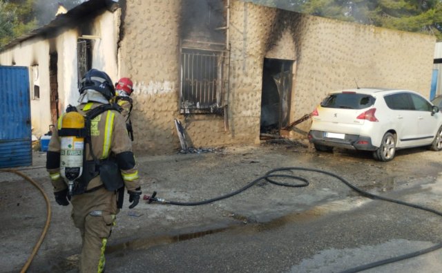 Incendio en una vivienda en la Torrecilla, Lorca