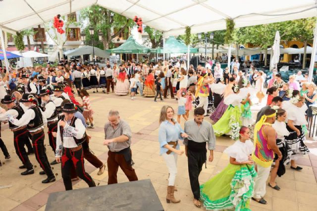 Lorca vive un primer fin de semana de Feria 'histórico' con miles de personas llenando las calles y plazas del casco histórico y el Huerto de la Rueda