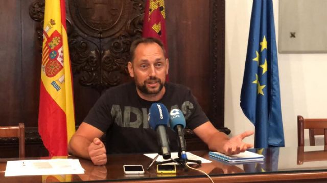 El PP propone distinguir la aportación de profesores y maestros que desarrollan su labor en centros educativos lorquinos con una 'Gala del Docente'